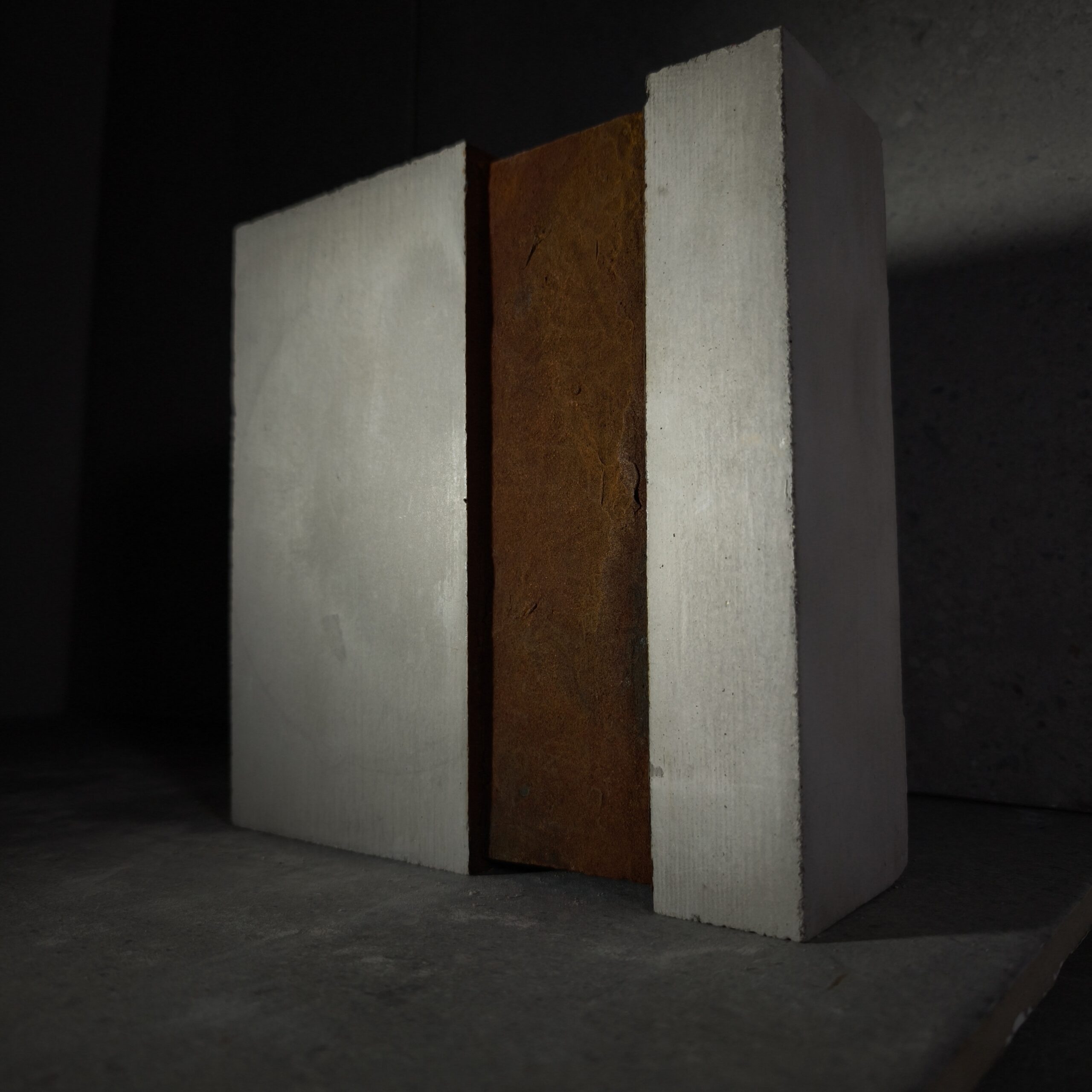 Escultura de hormigón rust model 003 Heavy Artifacts